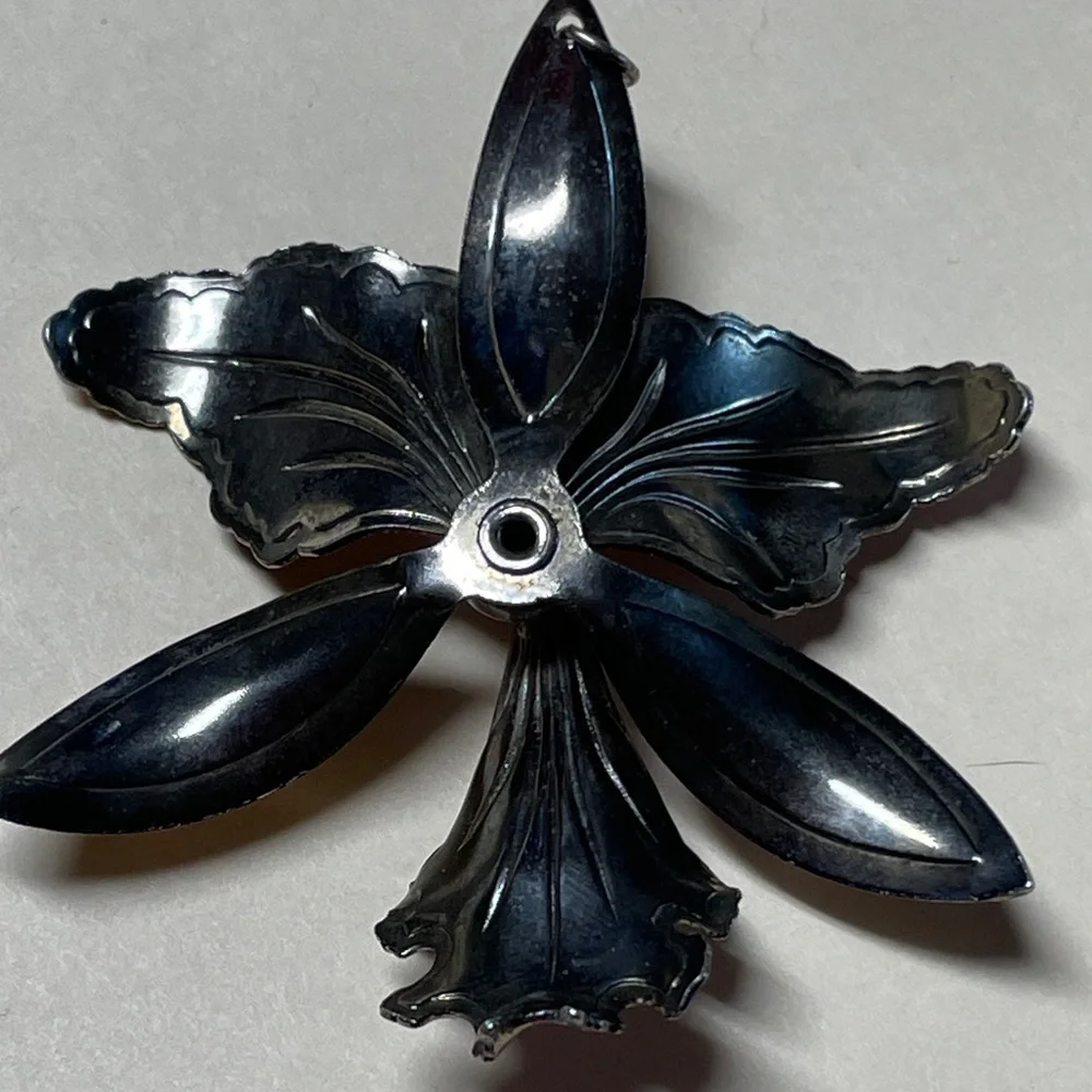 50s Lavender & Gold Orchid Pendant - Picture 5 of 6